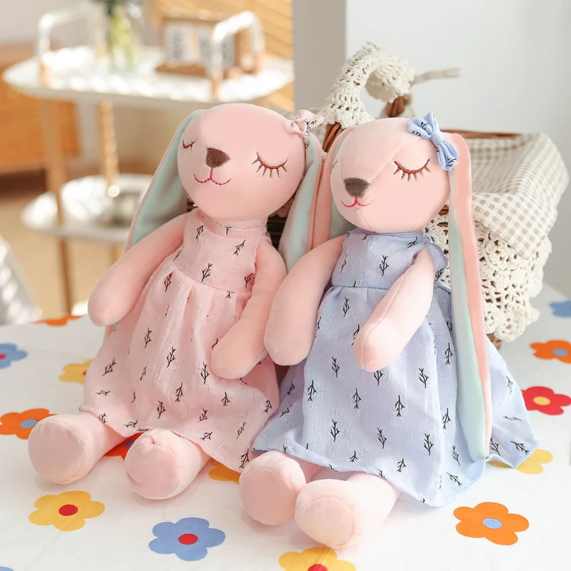 Peluche Lapin Rose aux longues oreilles