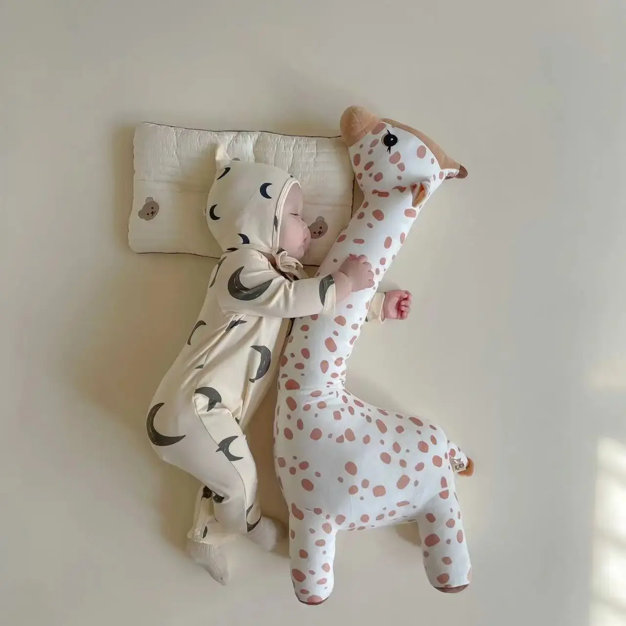 Girafe en Peluche Géante avec enfant