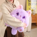 Peluche Chat Kawaii Dans Les Bras